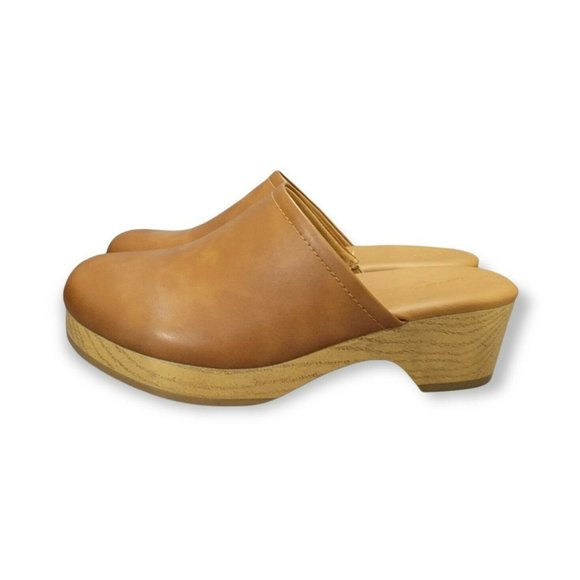 Universal Thread Shoes - Universal Thread Women's Magnolia Heels w/ Memory Foam Cognac size 8